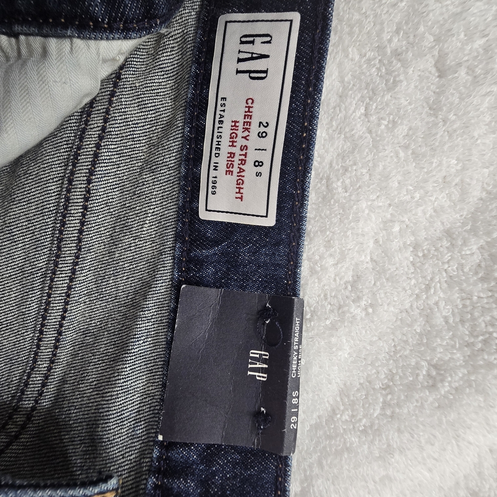 GAP High Rise Straight Leg Jeans – Size 29 – Dark Wash Cheeky Straight - Picture 6 of 8